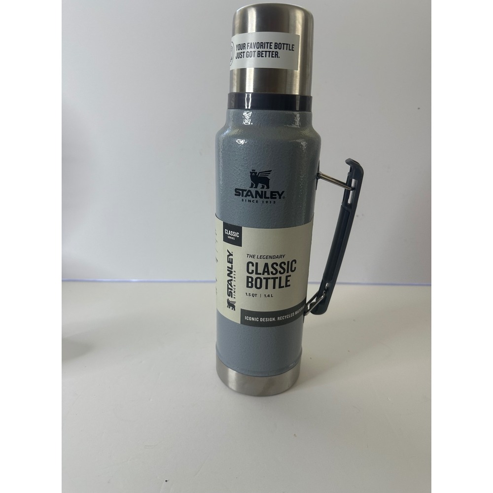 Stanley Classic Series Vacuum Insulated Bottle 1.5 QT 1.4L Charcoal Grey New